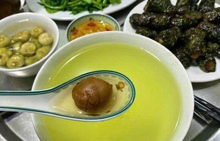 Có nên sử dụng nước luộc rau làm nước canh không?