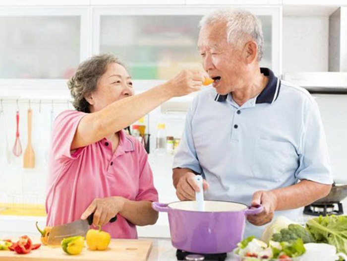 Người cao tuổi dễ mắc bệnh gì khi thời tiết mùa hè nắng nóng